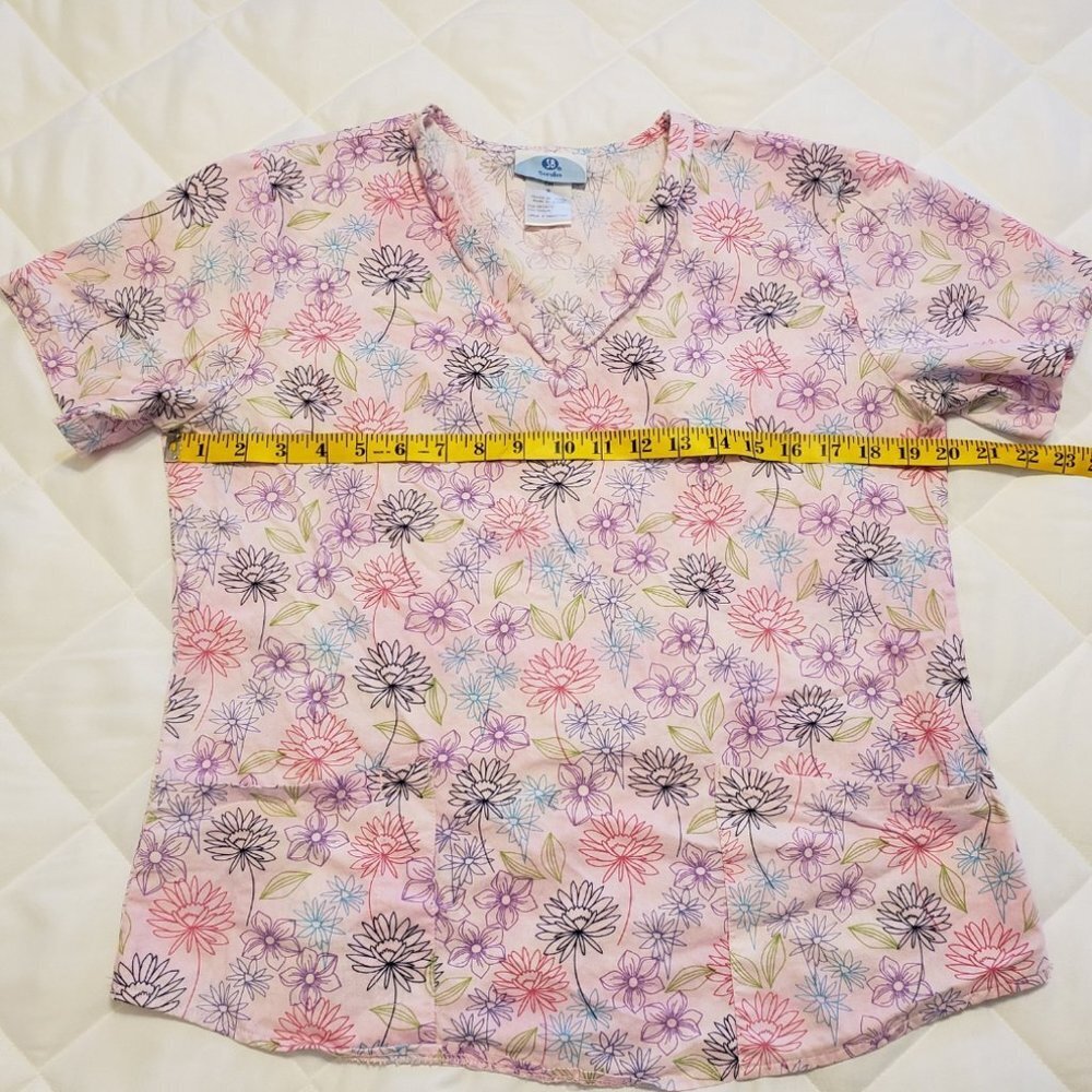 SB Scrubs Small Top- Pink Floral Pattern - Picture 5 of 8